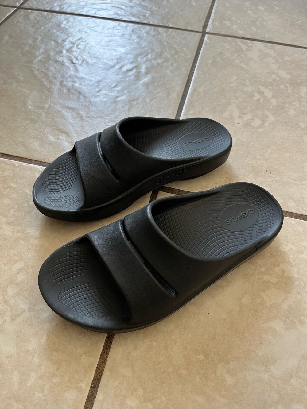 OOFOS Sandals
